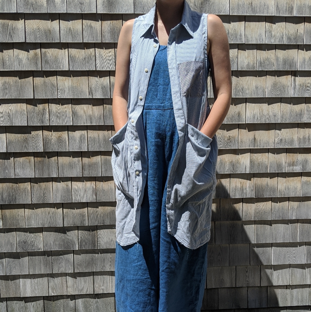 STATE the label smock
